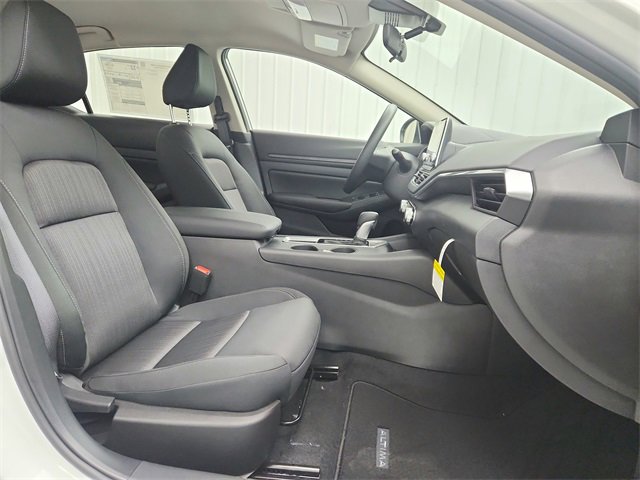 New 2025 Nissan Altima 2.5 S image 30