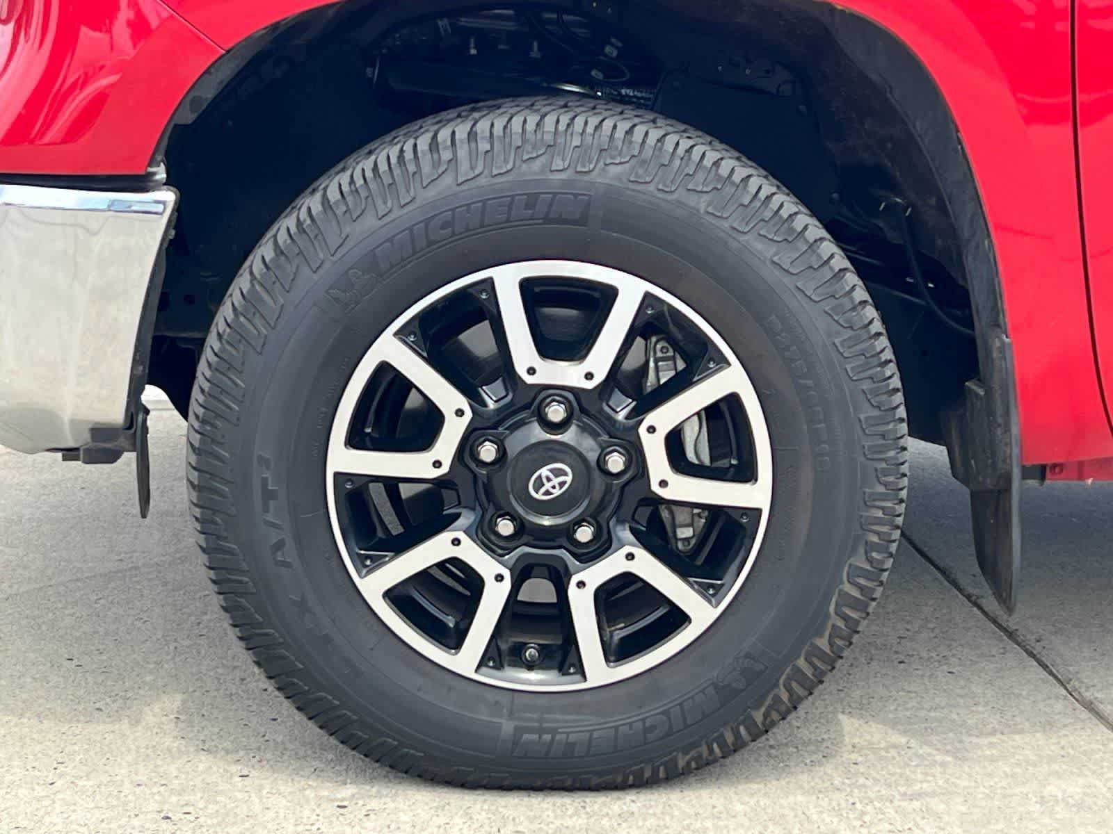 Used 2021 Toyota Tundra SR5 w/ TRD Off-Road Package AWD/4WD image 26
