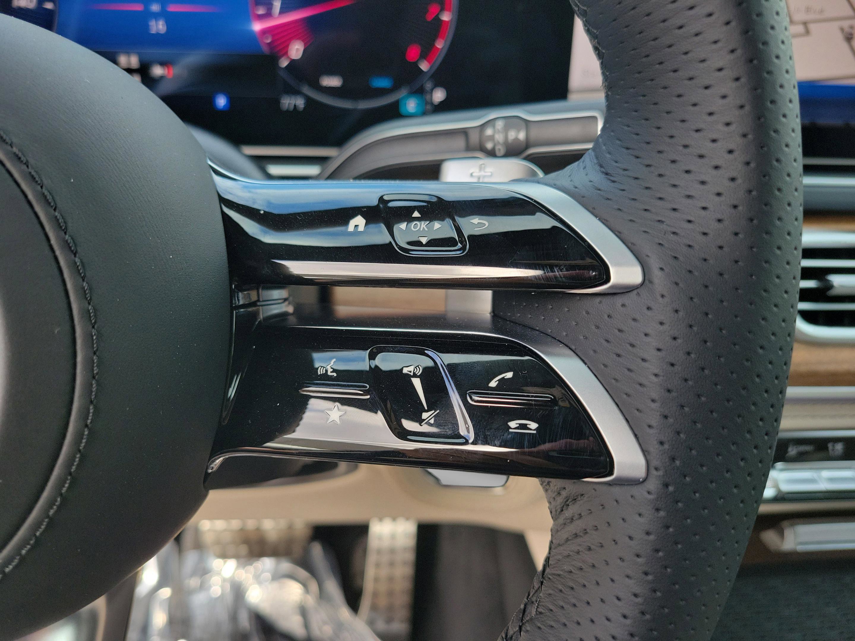 New 2026 Mercedes-Benz GLS 580 4MATIC image 24