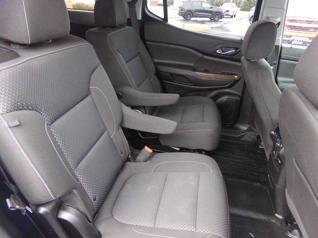 Used 2023 GMC Acadia SLE w/ Driver Convenience Package AWD/4WD image 30