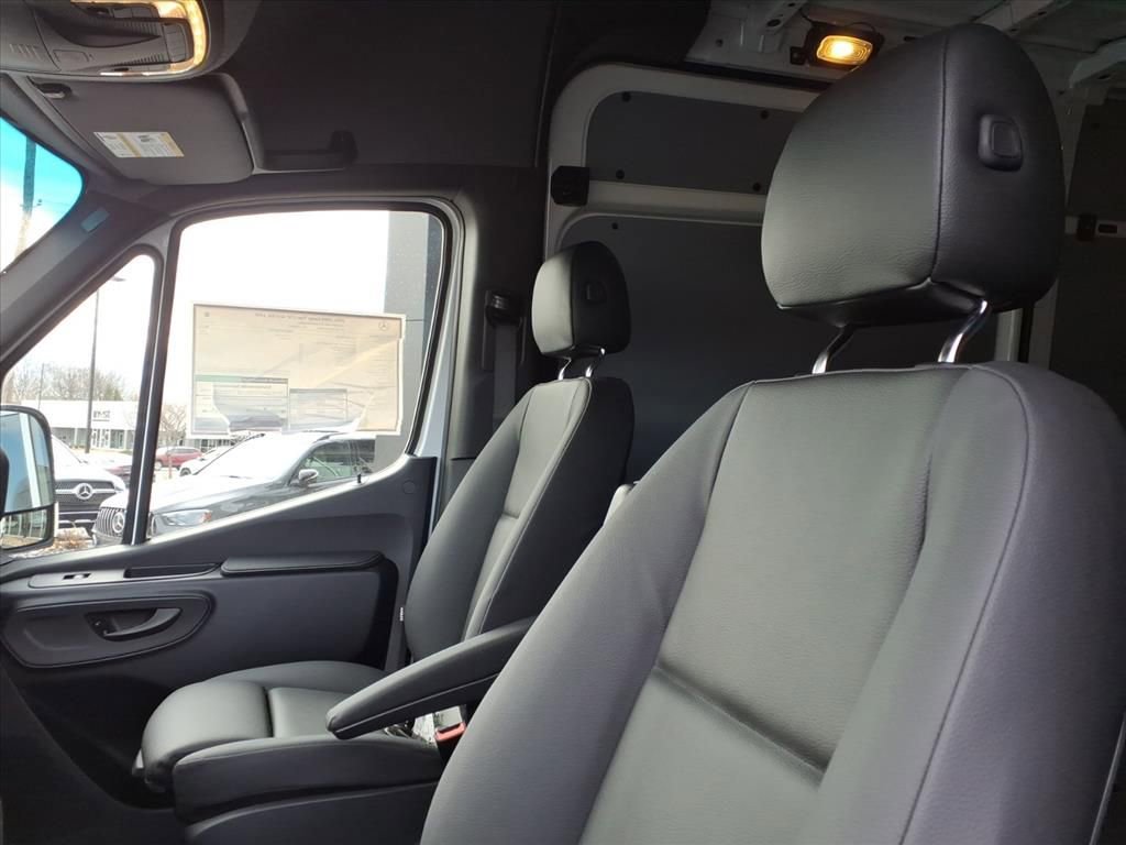 New 2026 Mercedes-Benz Sprinter 2500 image 12