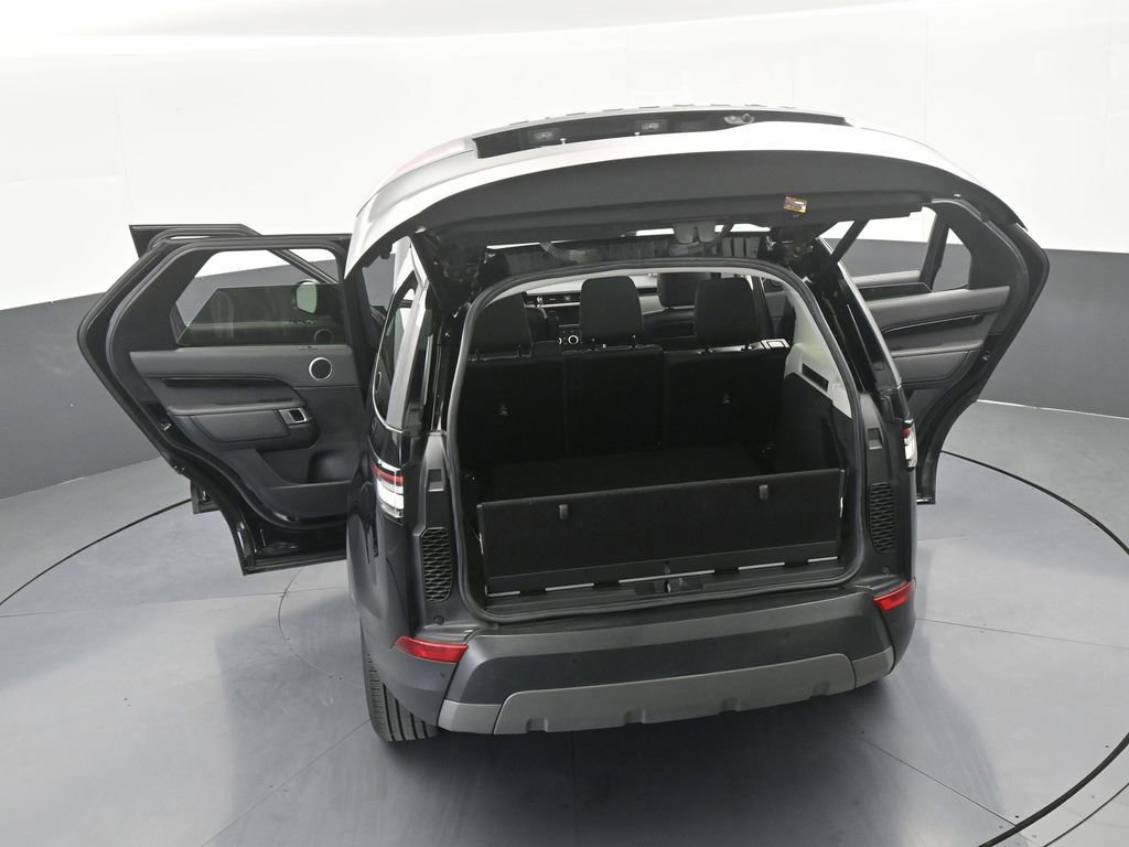 Used 2020 Land Rover Discovery SE image 65