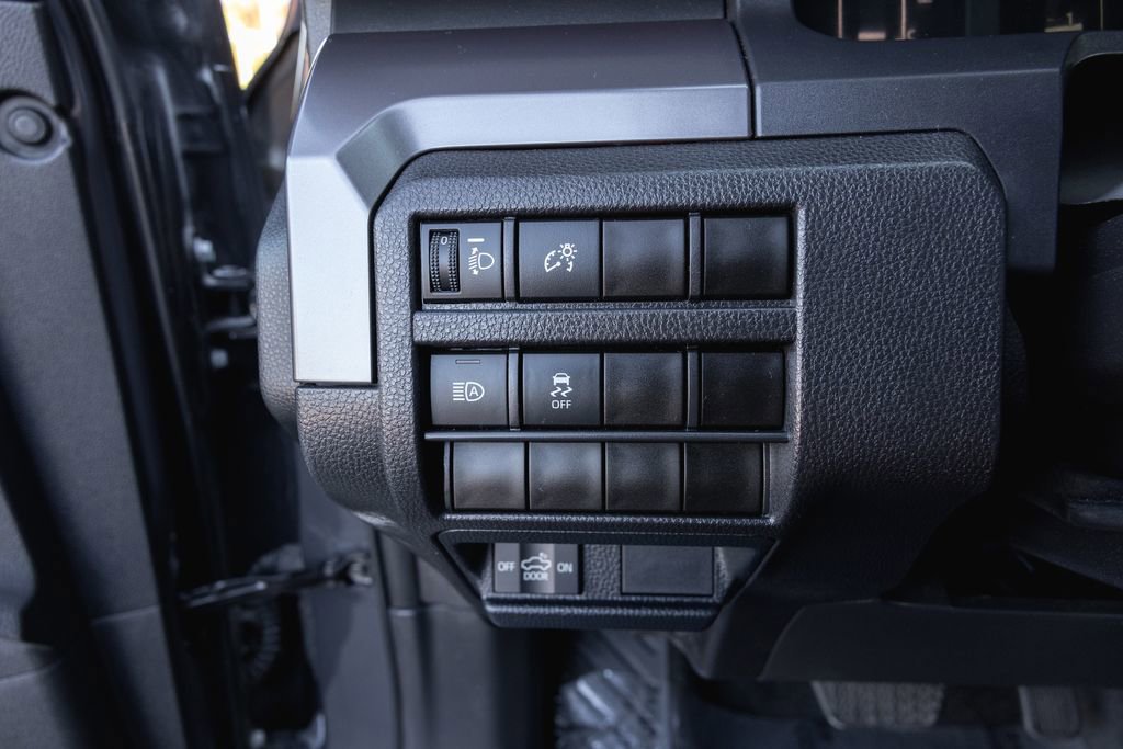 Certified 2025 Toyota Tacoma SR5 image 14