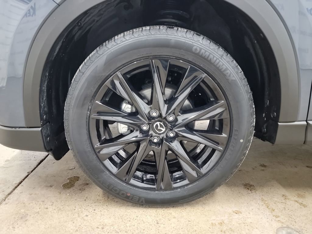 Certified 2025 MAZDA CX-5 Carbon Edition image 17