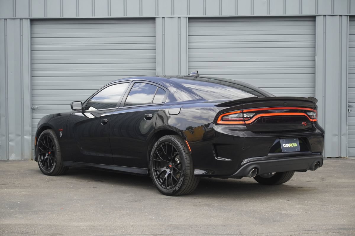 Used 2022 Dodge Charger R/T RWD image 3
