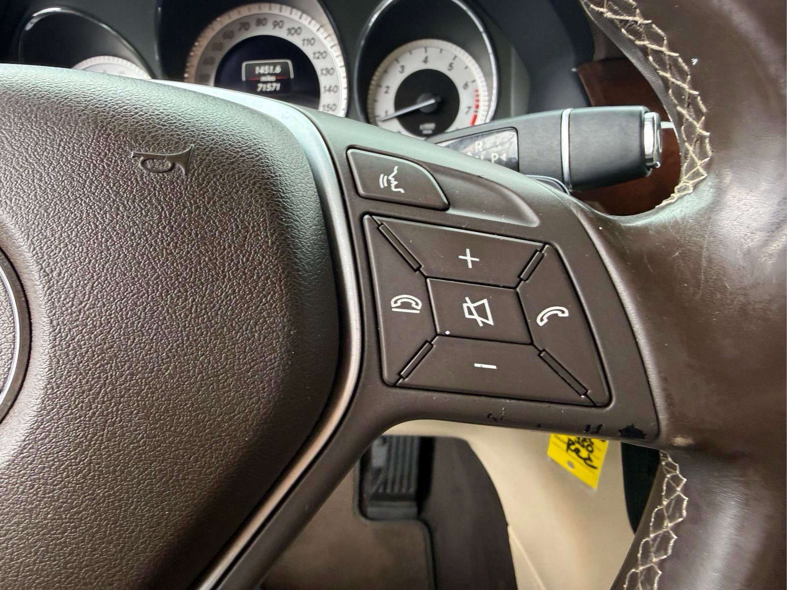 Used 2015 Mercedes-Benz GLK 350 4MATIC image 28