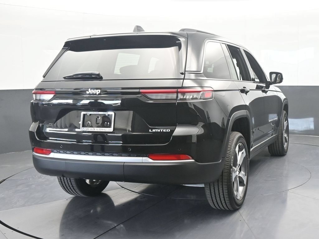 Used 2026 Jeep Grand Cherokee Limited RWD image 5