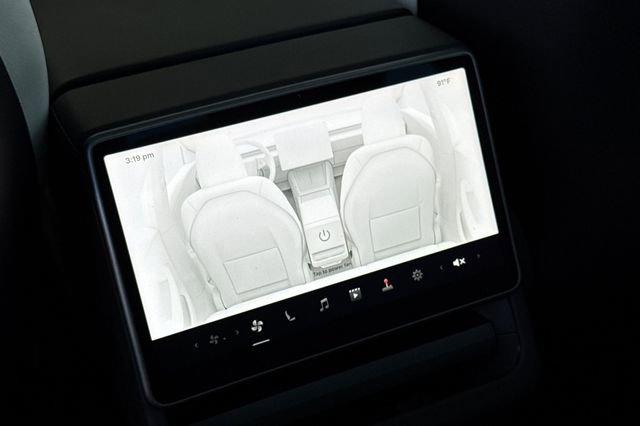 Used 2025 Tesla Model 3 Long Range image 38