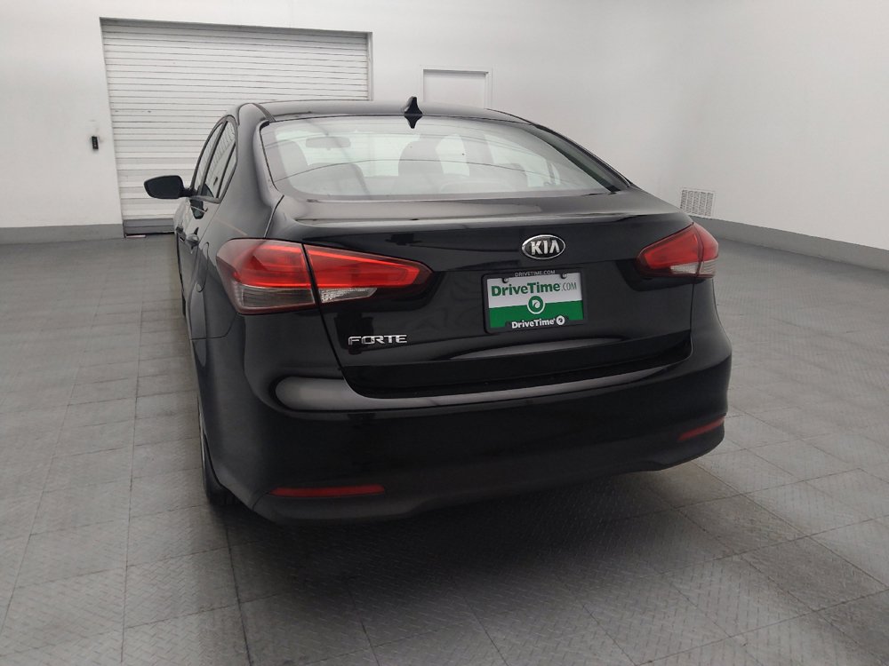 Used 2017 Kia Forte LX FWD image 6