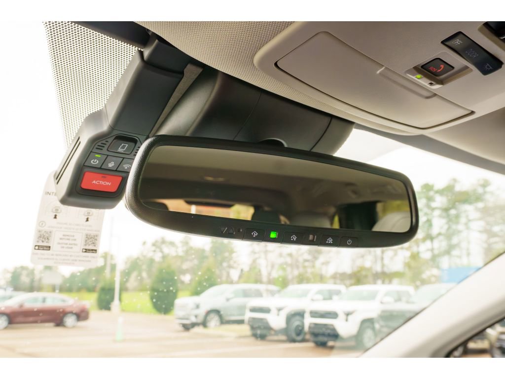 New 2026 Toyota Sienna XLE image 31