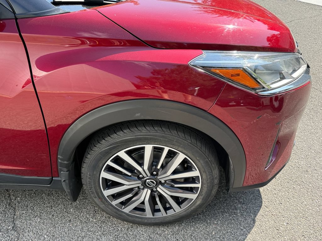 Used 2021 Nissan Kicks SV FWD image 9