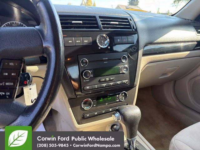 Used 2009 Ford Fusion SEL FWD image 20