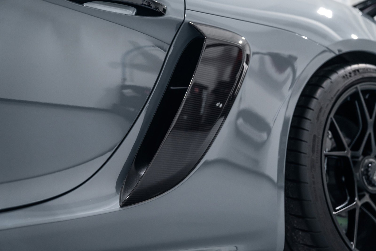Used 2025 Porsche 718 Cayman GT4 RS image 17