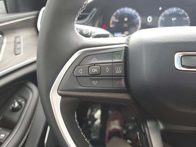 New 2026 Jeep Grand Cherokee L Limited AWD/4WD image 13