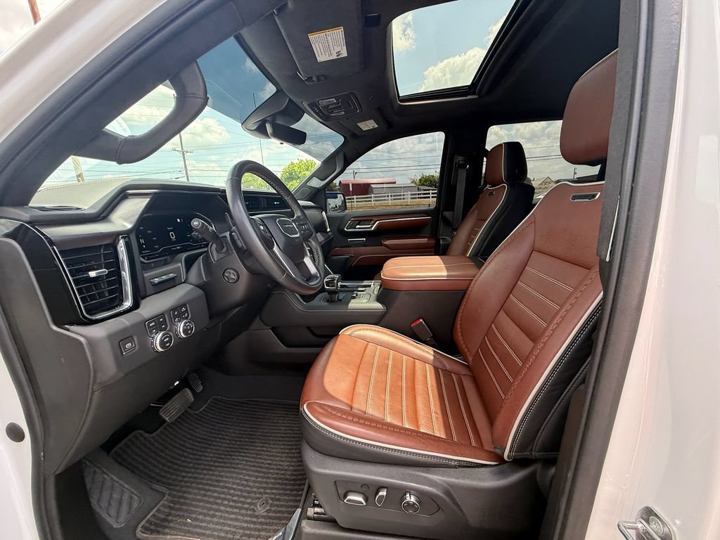 Used 2023 GMC Sierra 1500 Denali Ultimate AWD/4WD image 12