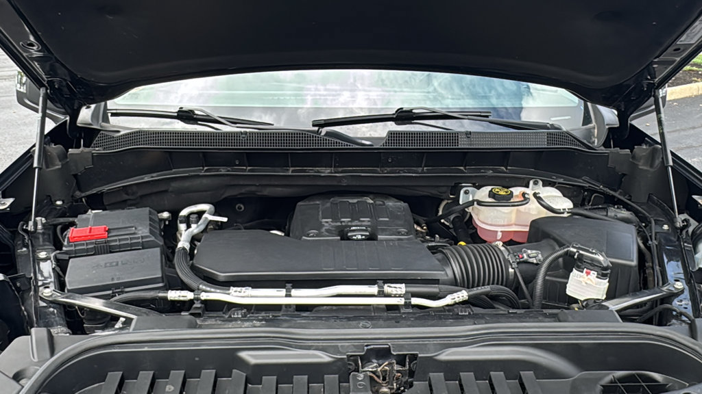 Used 2023 Chevrolet Silverado 1500 LT AWD/4WD image 13
