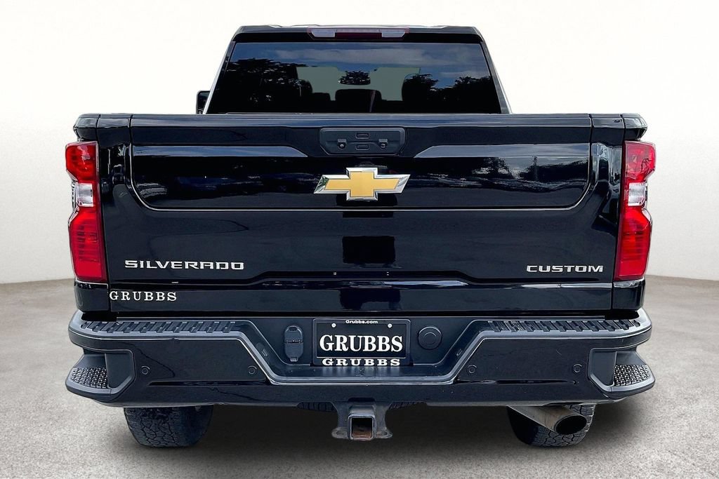 Used 2024 Chevrolet Silverado 2500 Custom w/ Custom Value Package AWD/4WD image 5