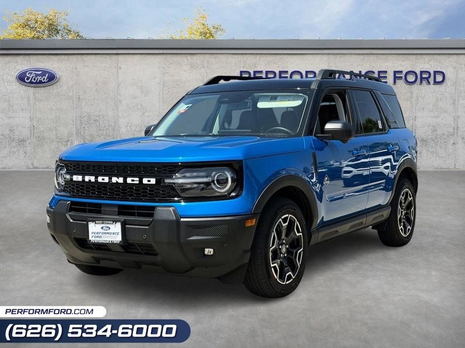 Used 2025 Ford Bronco Sport Outer Banks w/ Outer Banks Tech Package+ AWD/4WD image 1