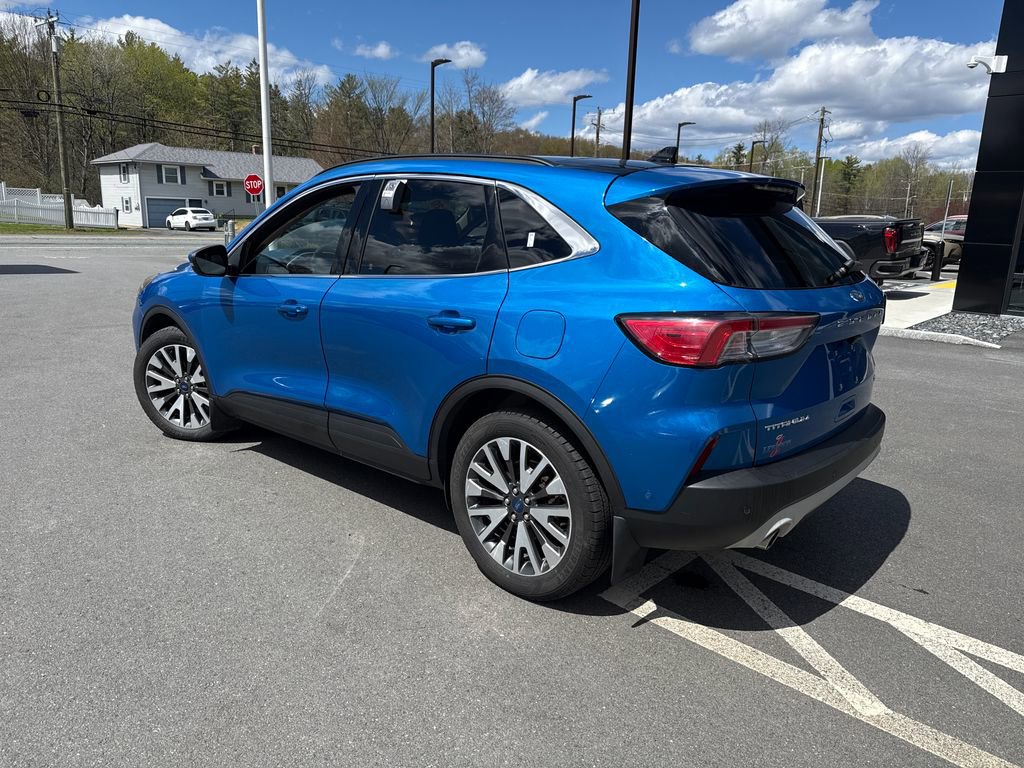 Used 2020 Ford Escape Titanium AWD/4WD image 3