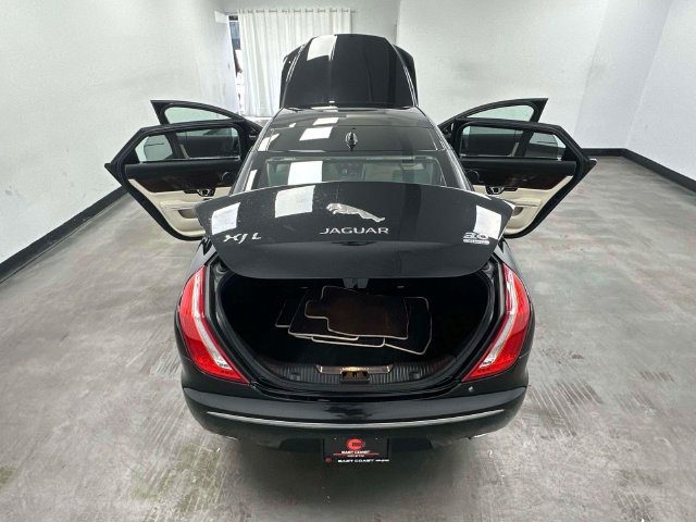 Used 2015 Jaguar XJ L Portfolio AWD/4WD image 17