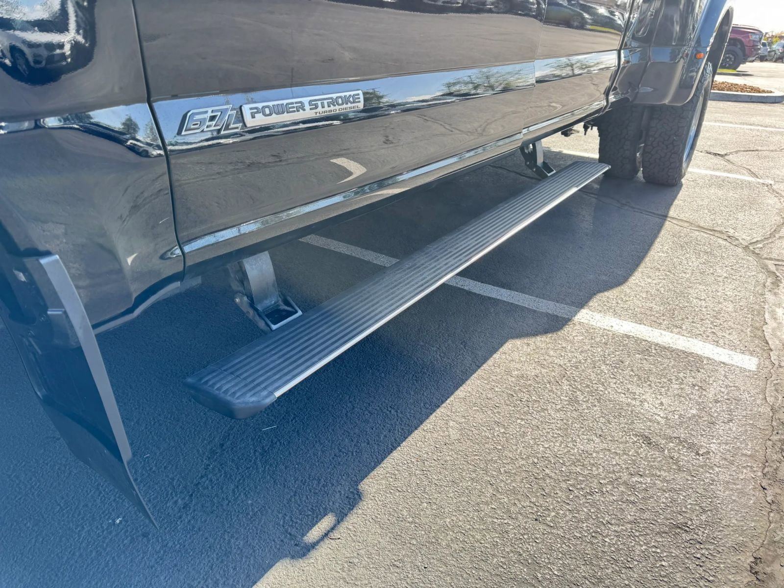 Used 2019 Ford F350 Platinum w/ Platinum Ultimate Package AWD/4WD image 29