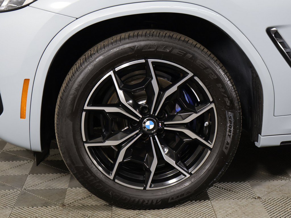 Used 2025 BMW X4 xDrive30i AWD/4WD image 26
