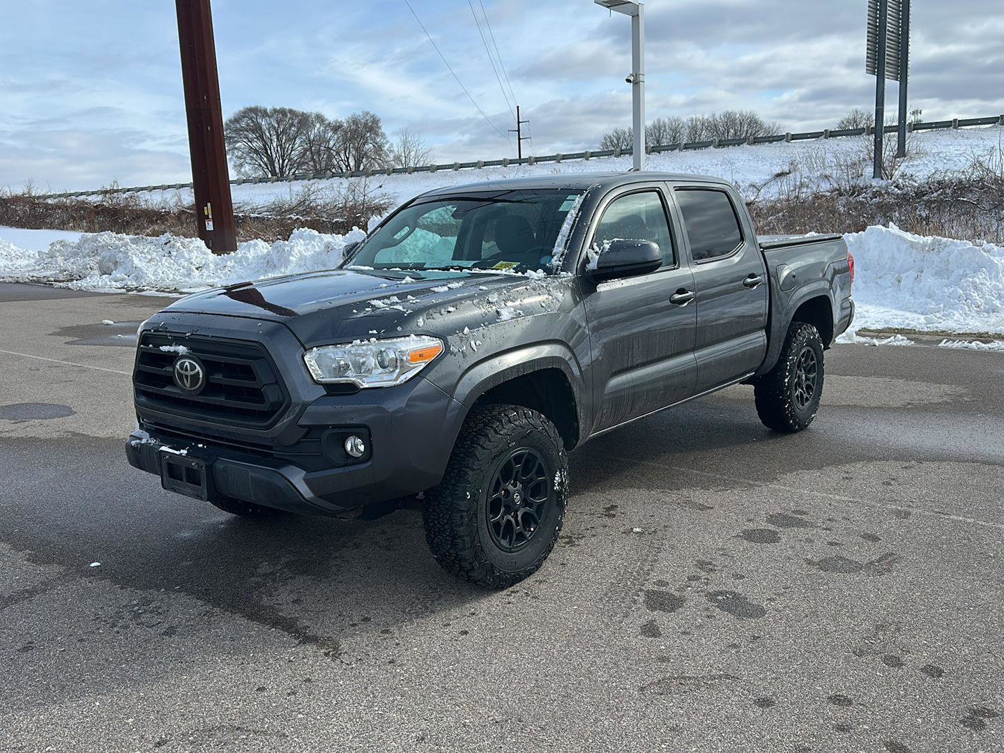 Used 2020 Toyota Tacoma SR image 7