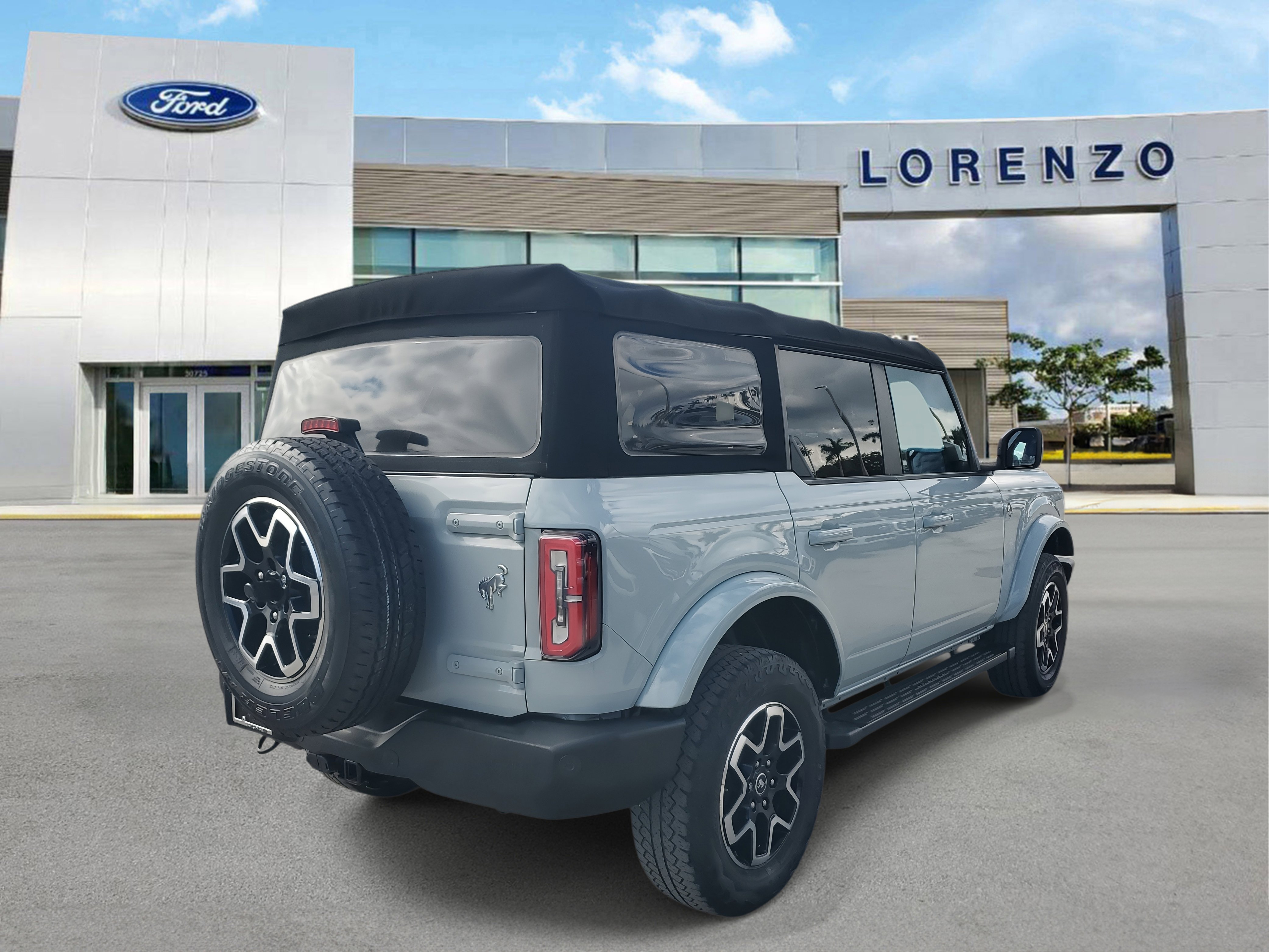 Used 2021 Ford Bronco Outer Banks image 5