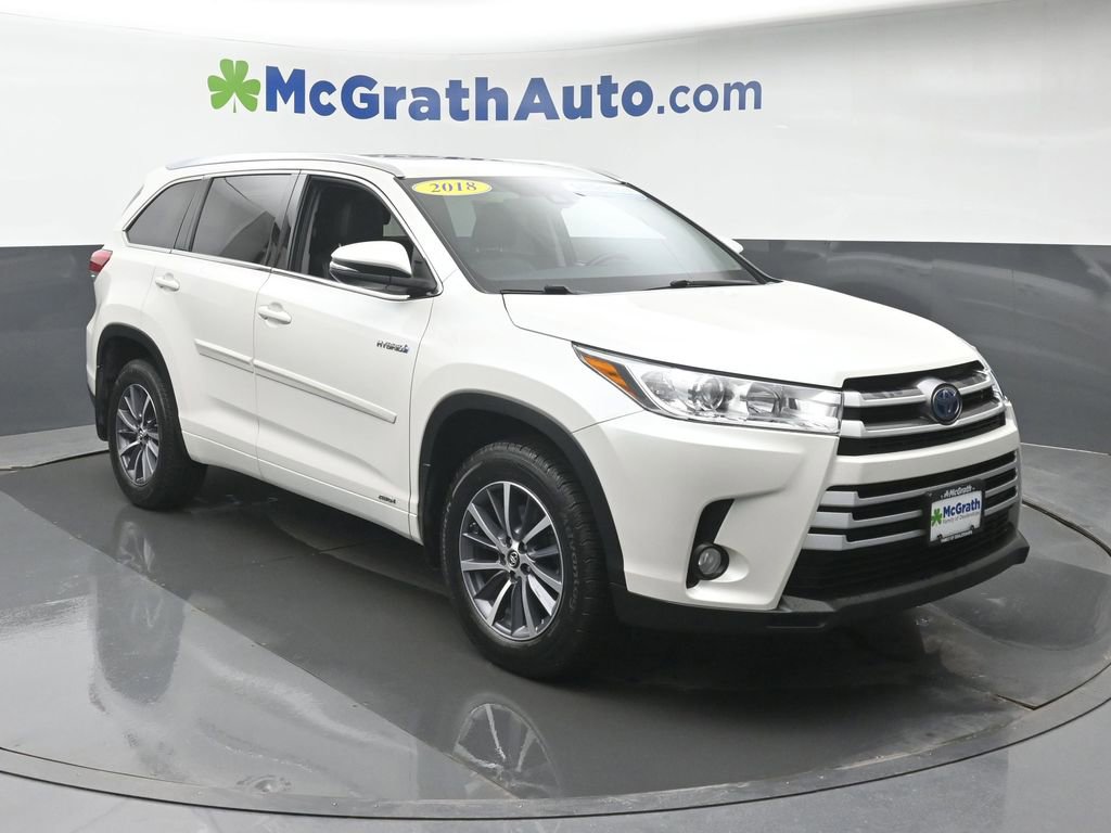 Used 2018 Toyota Highlander XLE image 2