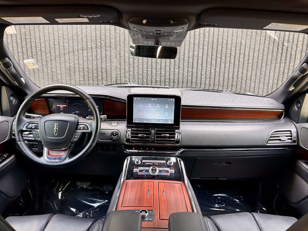 Used 2021 Lincoln Navigator L Reserve AWD/4WD image 46