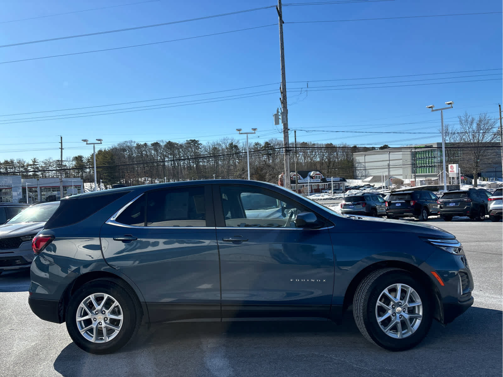 Certified 2024 Chevrolet Equinox LT w/ LPO, Floor Liner Package image 4