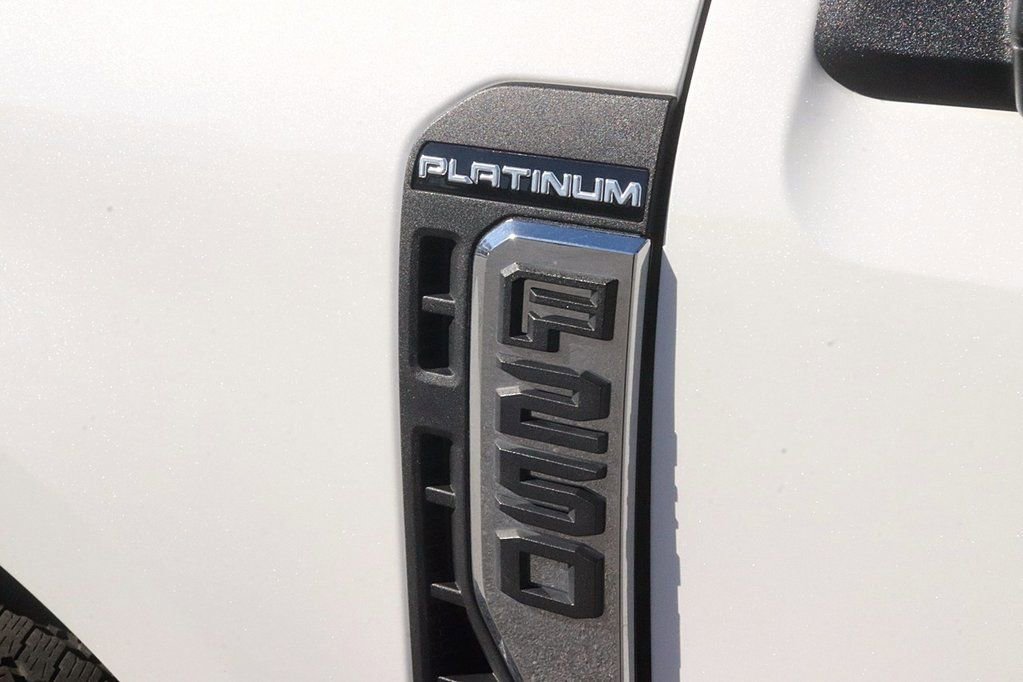 Used 2024 Ford F250 Platinum image 13