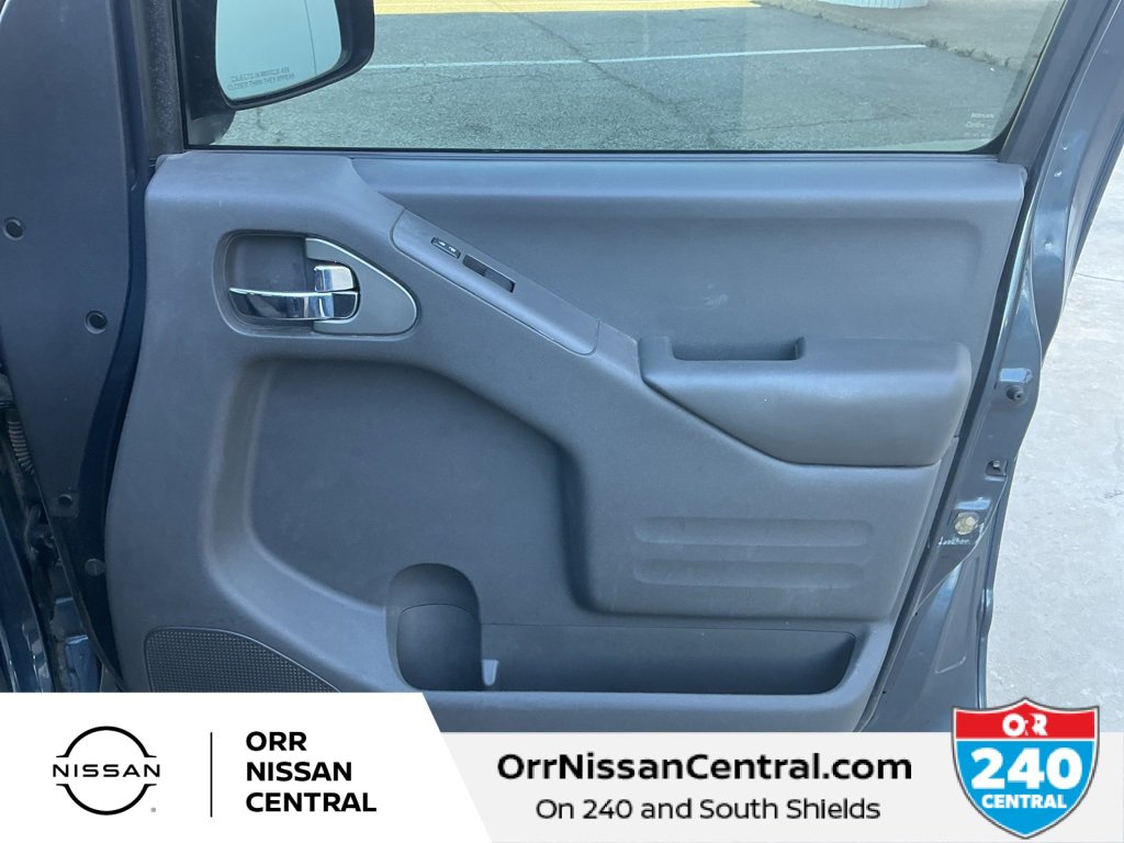 Used 2017 Nissan Frontier SV image 10