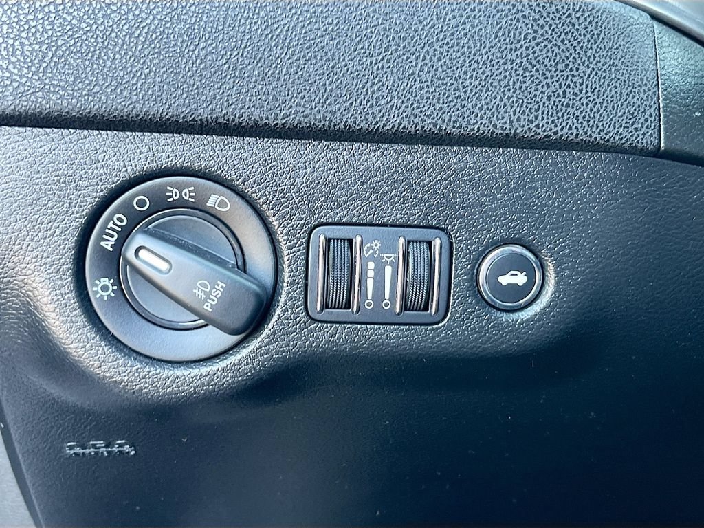 Used 2023 Dodge Charger Scat Pack w/ Navigation & Travel Group RWD image 10