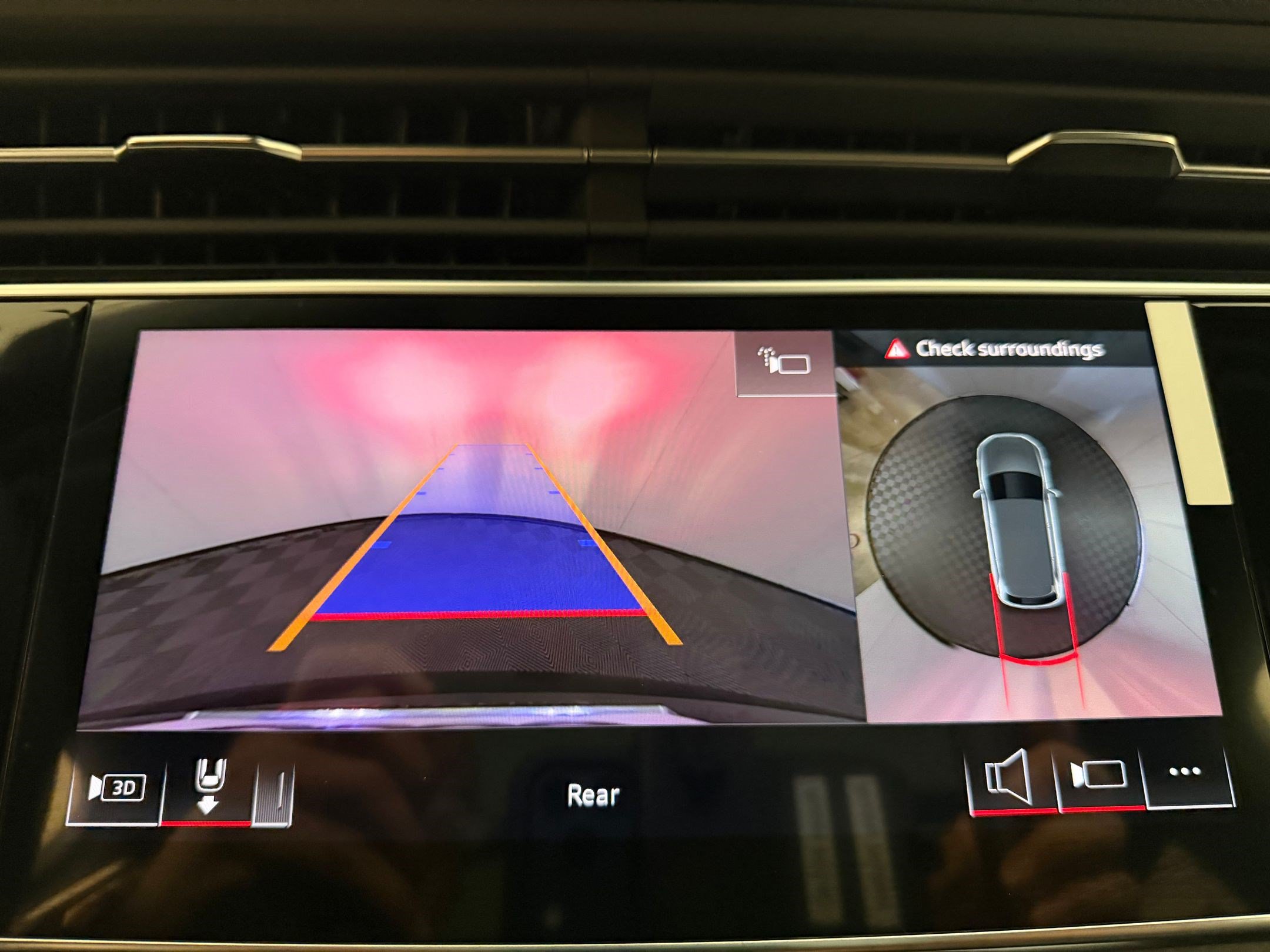 New 2026 Audi SQ7 Premium Plus AWD/4WD image 25
