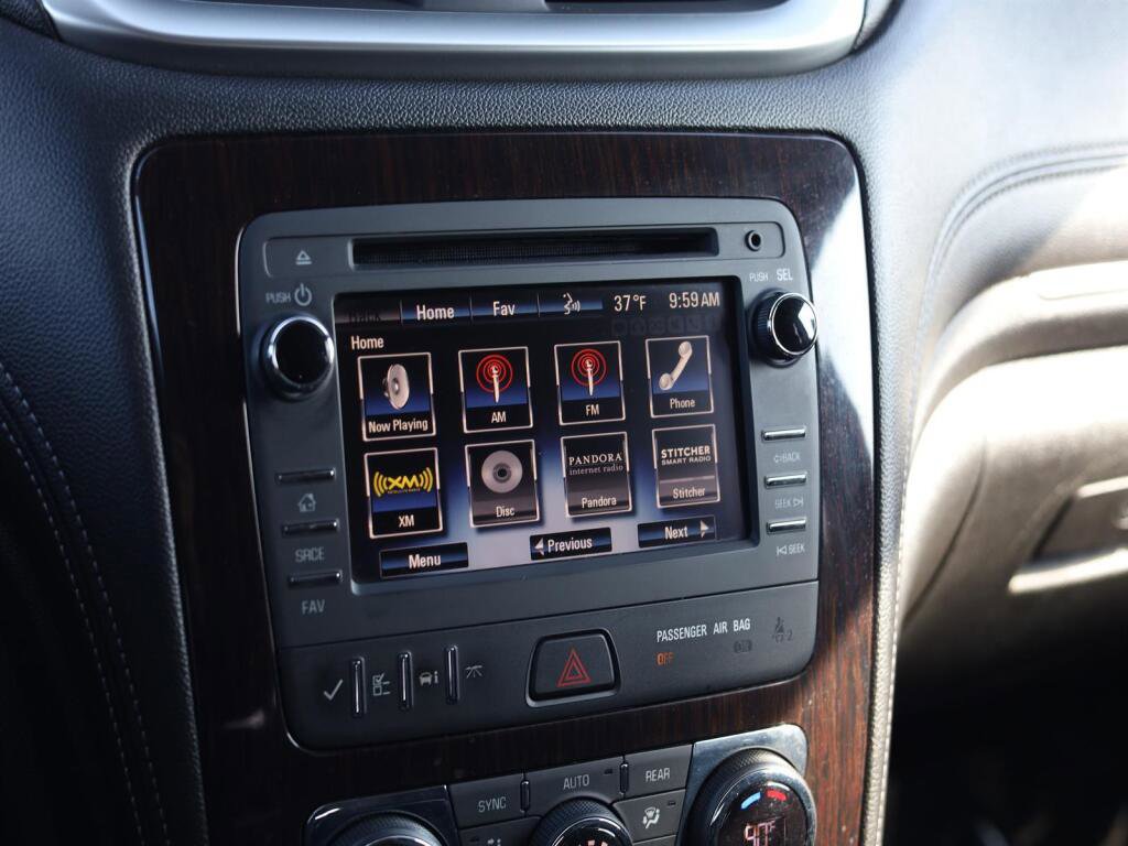 Used 2016 Chevrolet Traverse LT image 14