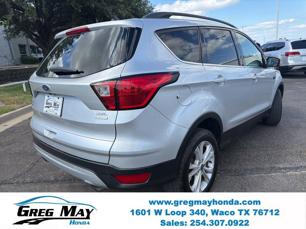 Used 2019 Ford Escape SEL FWD image 3