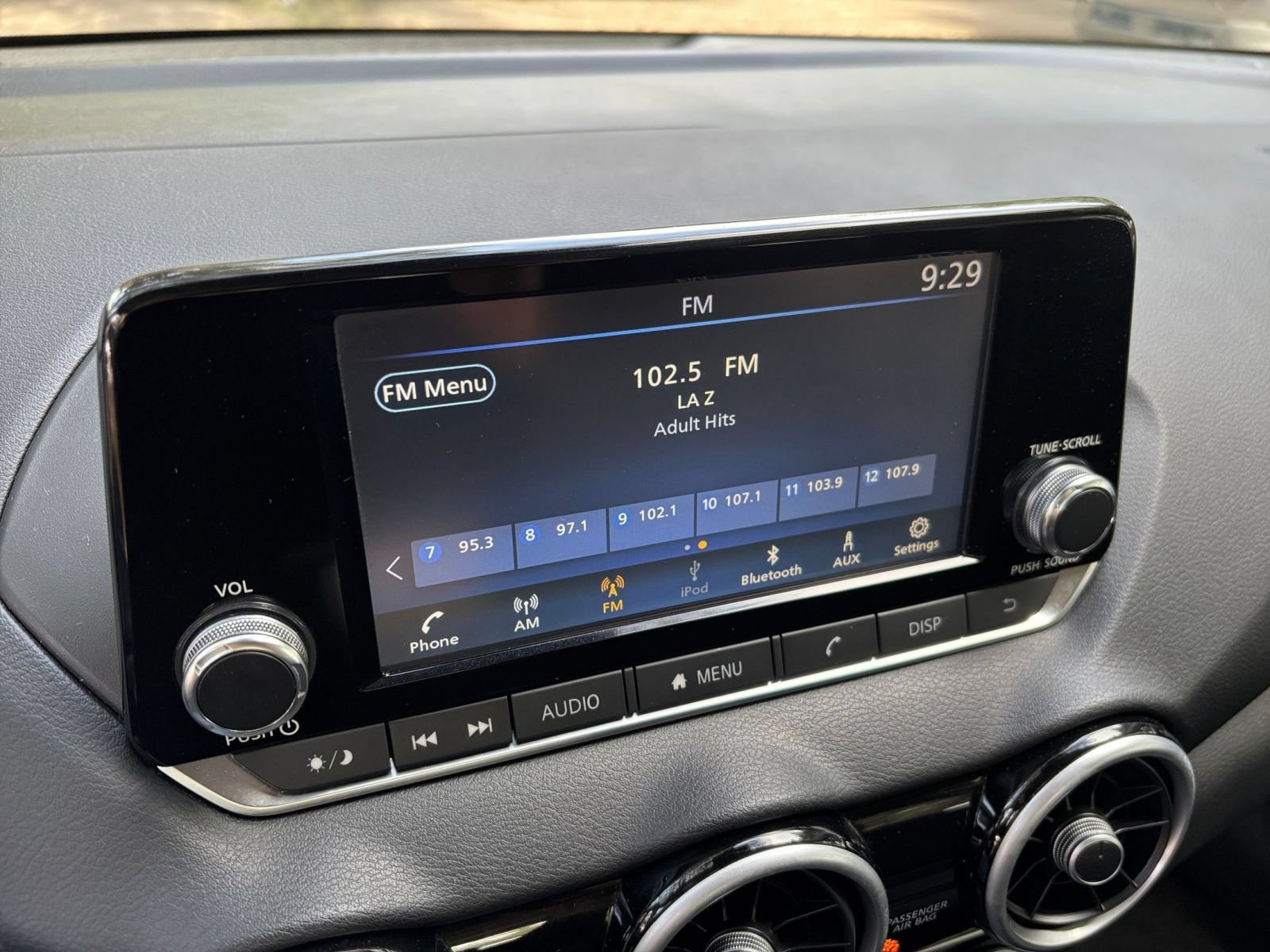 Used 2025 Nissan Sentra S FWD image 19