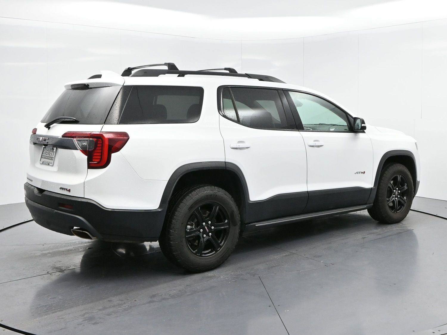 Used 2023 GMC Acadia AT4 w/ LPO, 'HIT The Road' Package AWD/4WD image 7