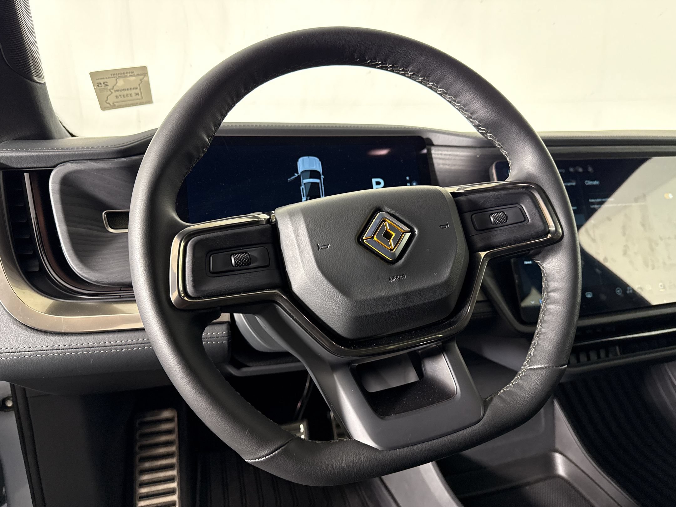 Used 2023 Rivian R1T Adventure AWD/4WD image 11