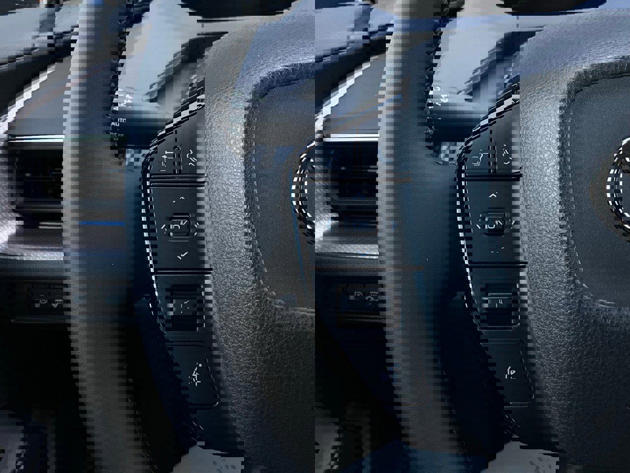 New 2026 Toyota Prius XLE image 31