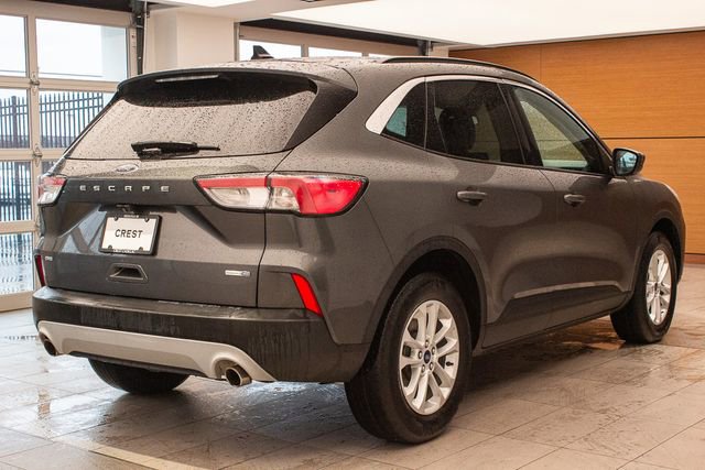 Used 2020 Ford Escape SE image 6