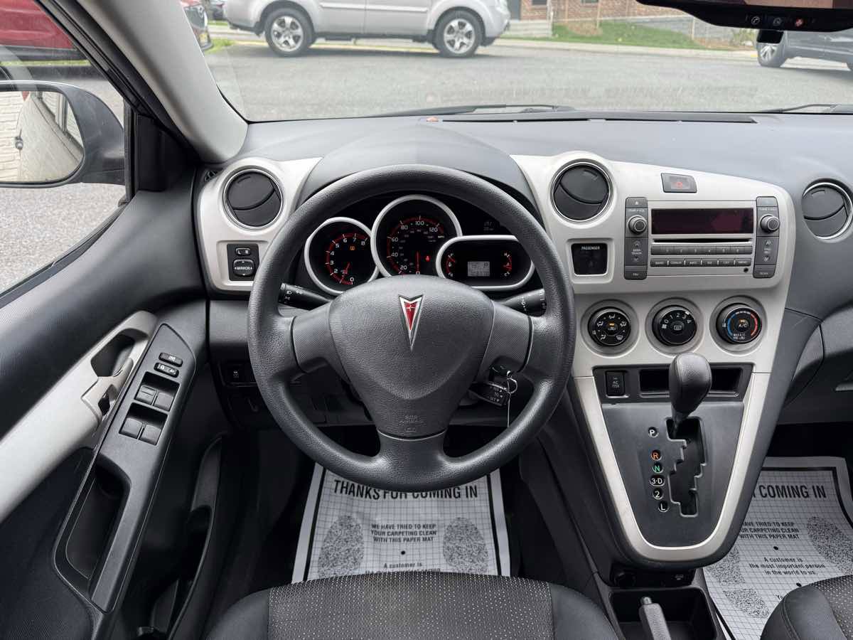 Used 2009 Pontiac Vibe w/ Preferred Package image 14