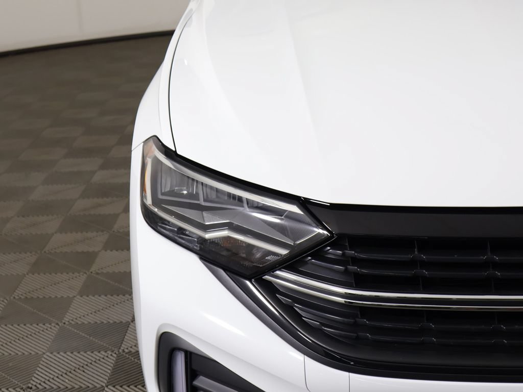 Used 2023 Volkswagen Jetta Sport FWD image 11