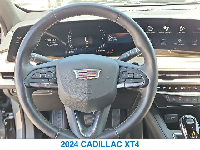 Used 2024 Cadillac XT4 Luxury w/ Cold Weather Package FWD image 15