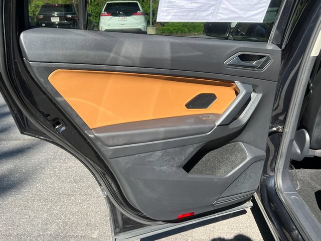 Used 2019 Volkswagen Tiguan SE w/ Panoramic Sunroof Package AWD/4WD image 19