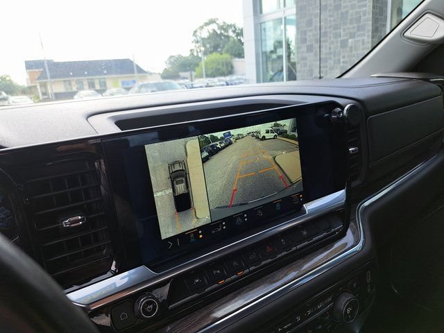 Used 2023 Chevrolet Silverado 1500 LTZ AWD/4WD image 14