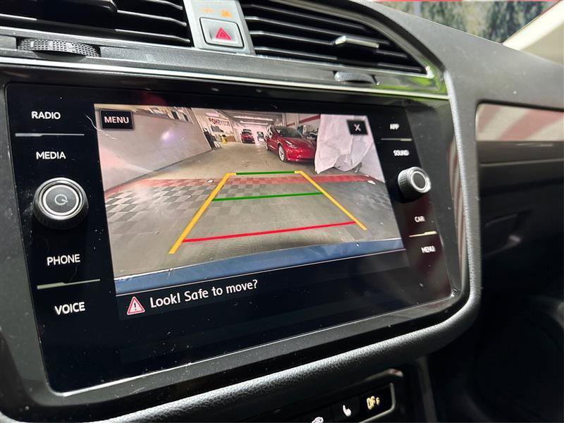 Used 2019 Volkswagen Tiguan SE w/ Panoramic Sunroof Package image 23