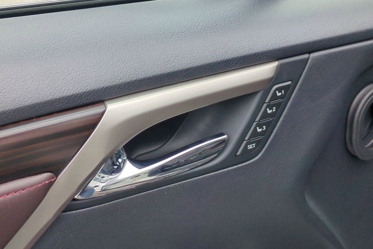 Used 2018 Lexus RX 350L FWD image 13