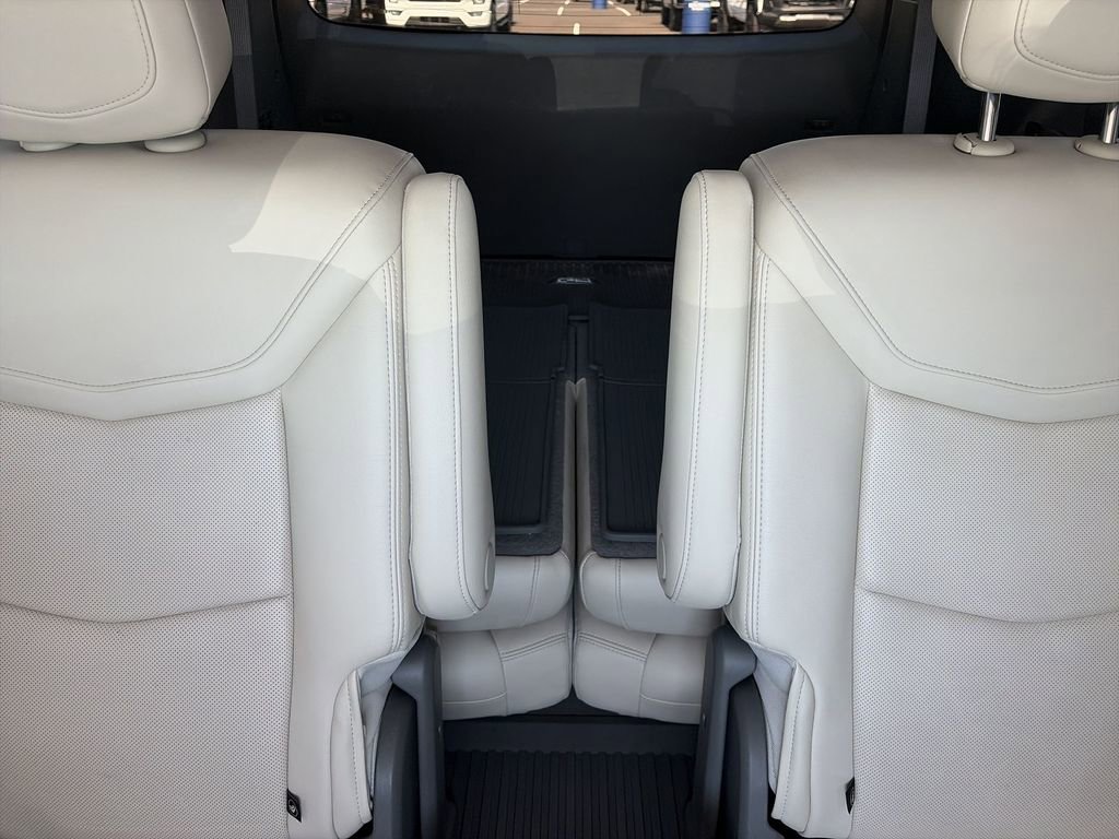 Used 2021 Cadillac XT6 Premium Luxury image 23